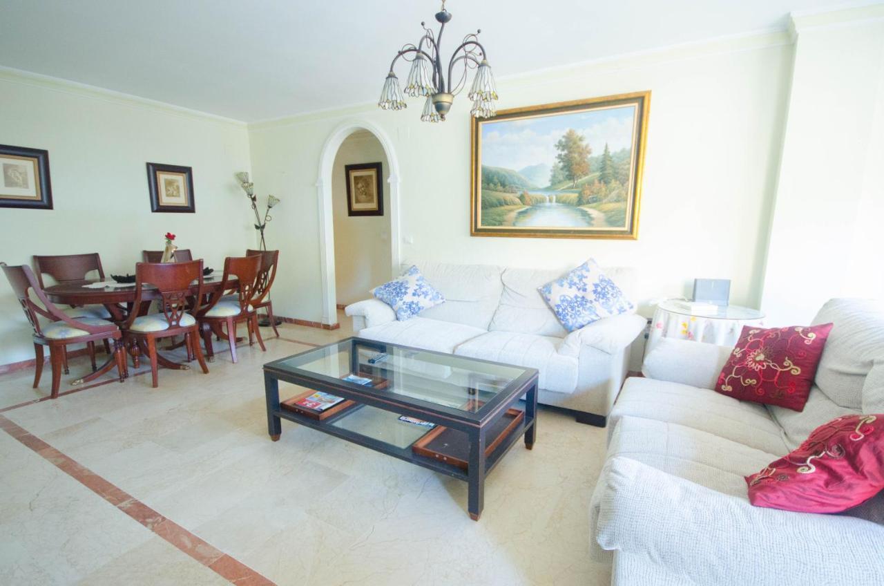 Aparment Neptuno- Located On The Promenade A Few Metres From The Beach. Estepona Eksteriør bilde
