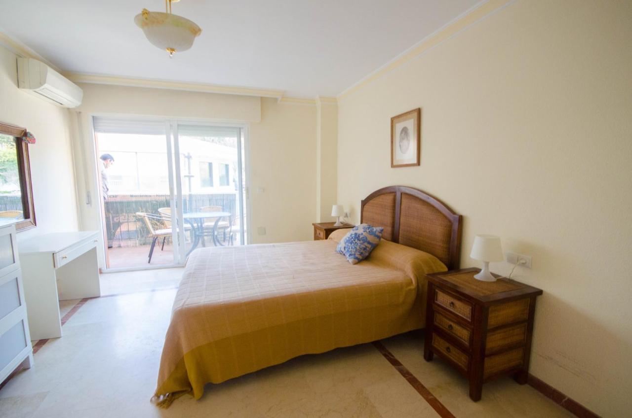 Aparment Neptuno- Located On The Promenade A Few Metres From The Beach. Estepona Eksteriør bilde