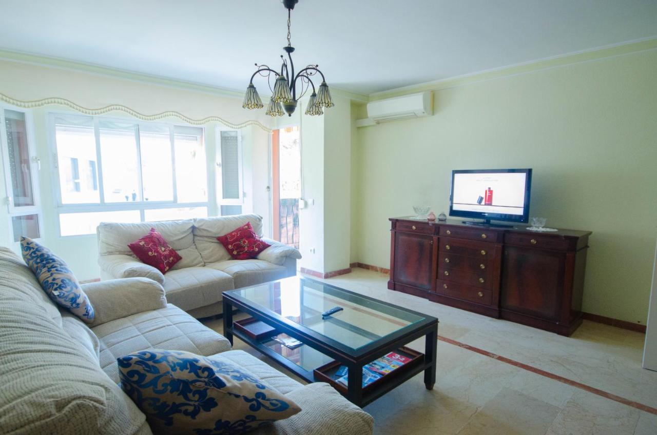 Aparment Neptuno- Located On The Promenade A Few Metres From The Beach. Estepona Eksteriør bilde