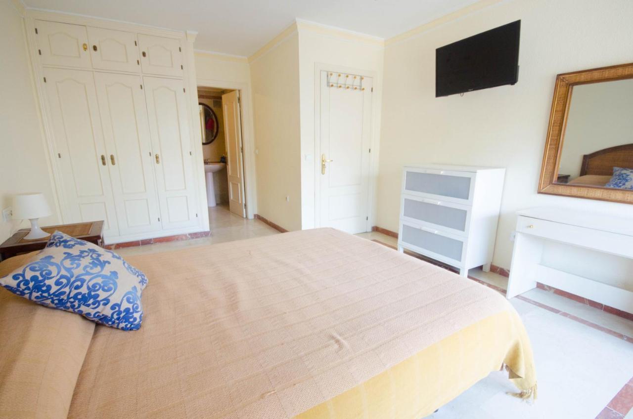 Aparment Neptuno- Located On The Promenade A Few Metres From The Beach. Estepona Eksteriør bilde