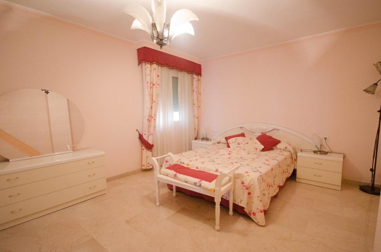 Aparment Neptuno- Located On The Promenade A Few Metres From The Beach. Estepona Eksteriør bilde
