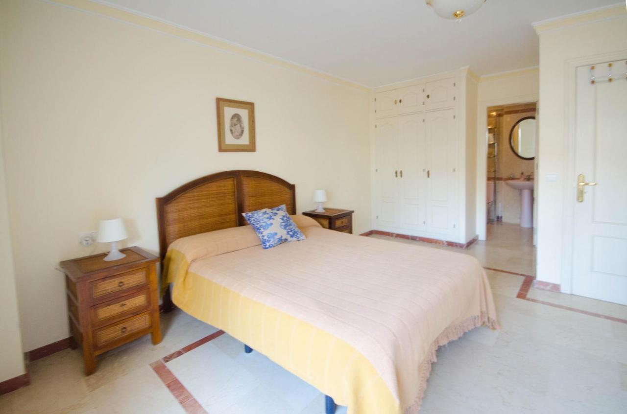 Aparment Neptuno- Located On The Promenade A Few Metres From The Beach. Estepona Eksteriør bilde