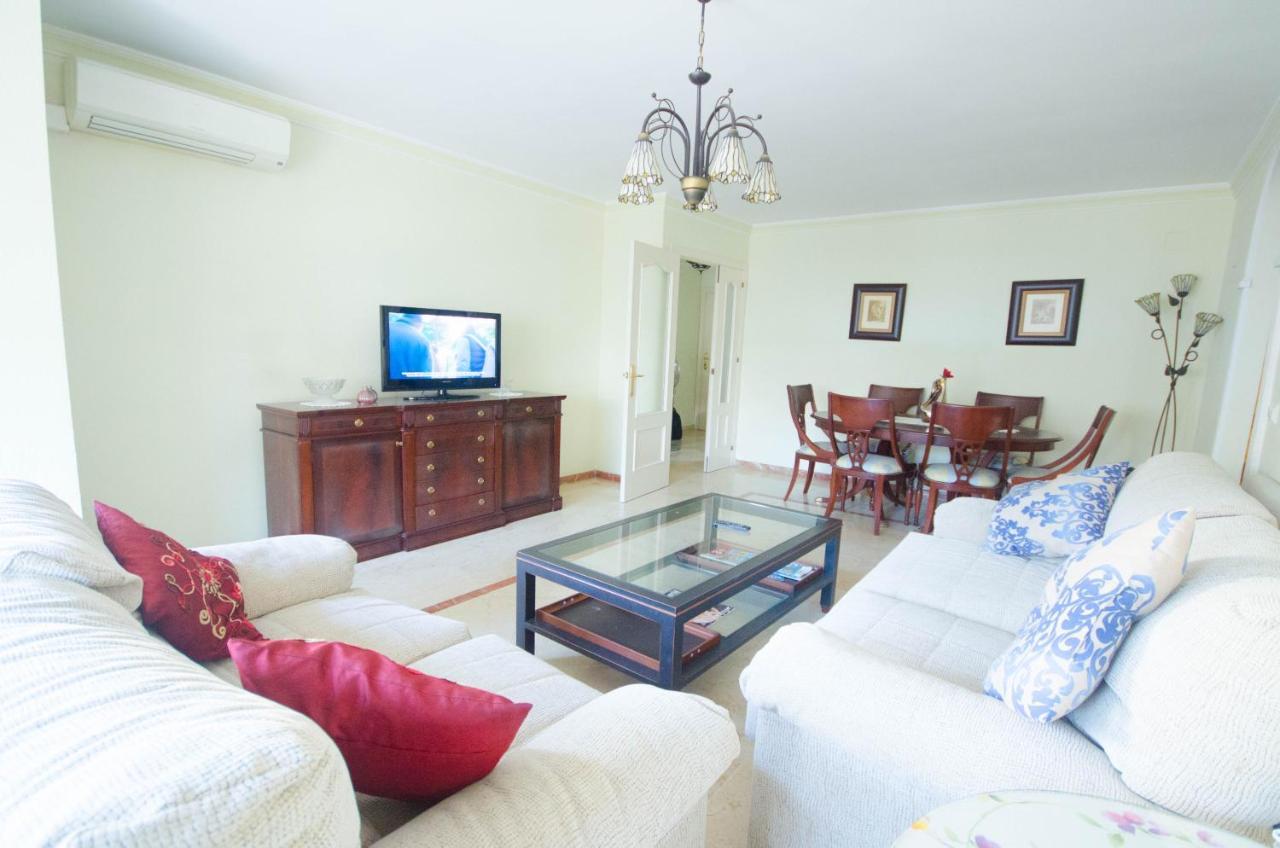 Aparment Neptuno- Located On The Promenade A Few Metres From The Beach. Estepona Eksteriør bilde