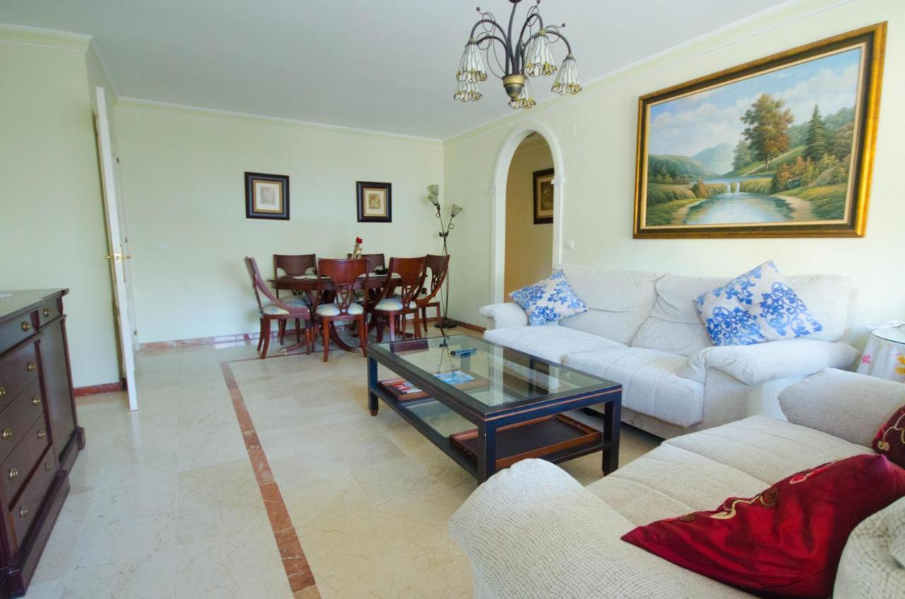 Aparment Neptuno- Located On The Promenade A Few Metres From The Beach. Estepona Eksteriør bilde