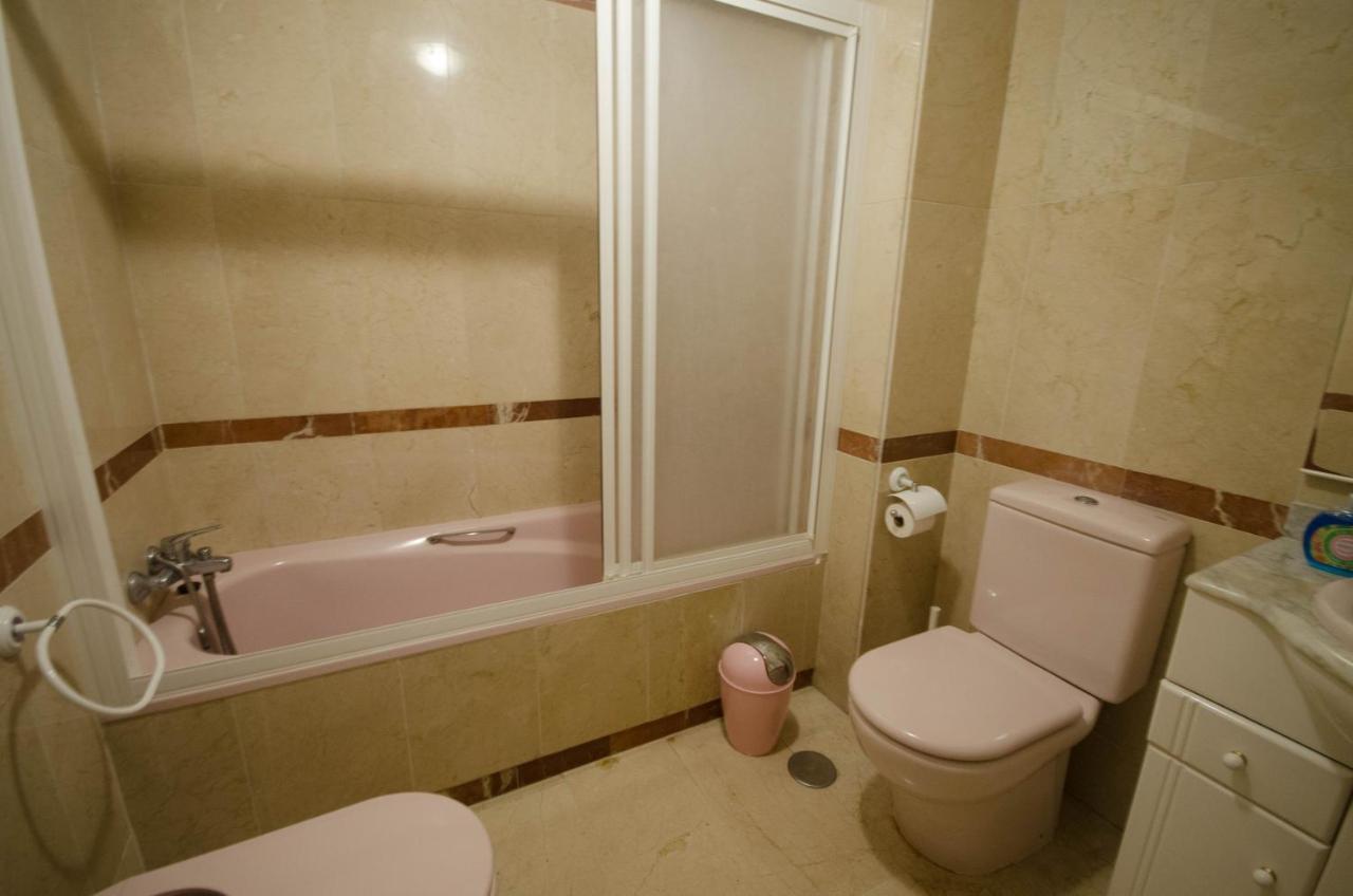 Aparment Neptuno- Located On The Promenade A Few Metres From The Beach. Estepona Eksteriør bilde