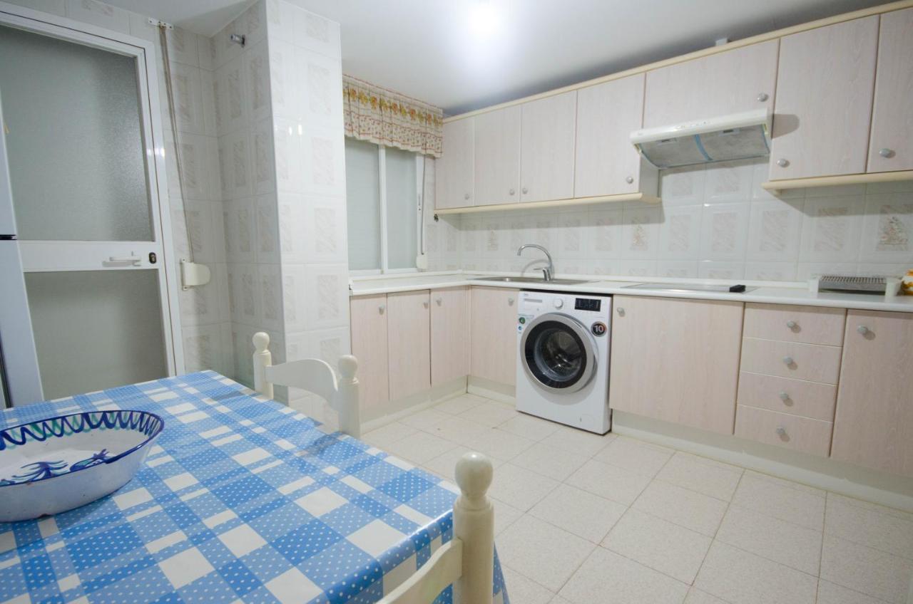 Aparment Neptuno- Located On The Promenade A Few Metres From The Beach. Estepona Eksteriør bilde